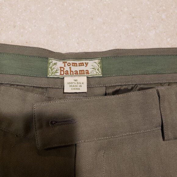 Tommy Bahama Relax 100% Silk Pants Men’s Sz 16 Green Chinos Khakis Pleated - Picture 2 of 7